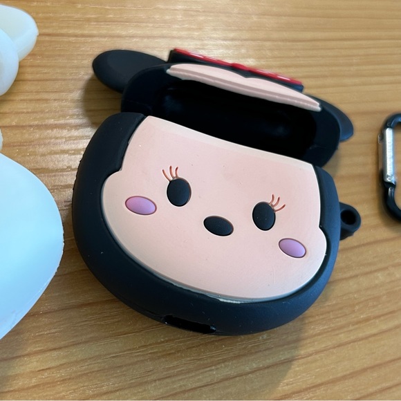 Set of 2 - New Apple Airpod Gen 1/2 Case - Picture 9 of 13